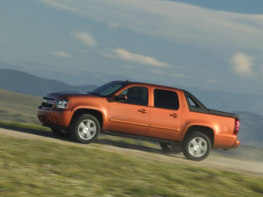  Chevrolet Avalanche 2006 года  (фото 8 из 16)